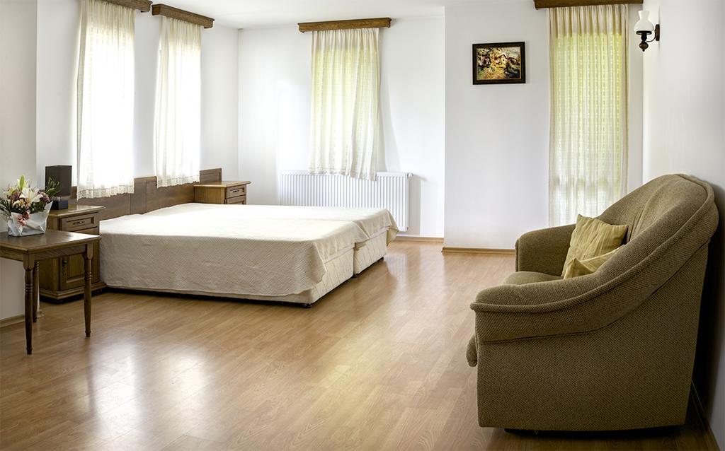Strannopriemnitsa Guest House Bozhentsi Rum bild