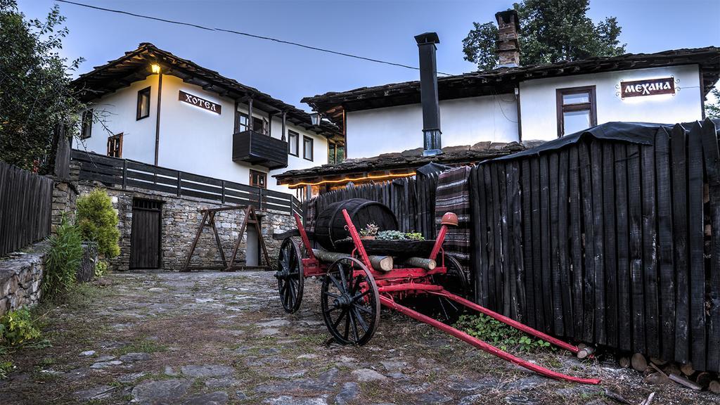 Strannopriemnitsa Guest House Bozhentsi Exteriör bild