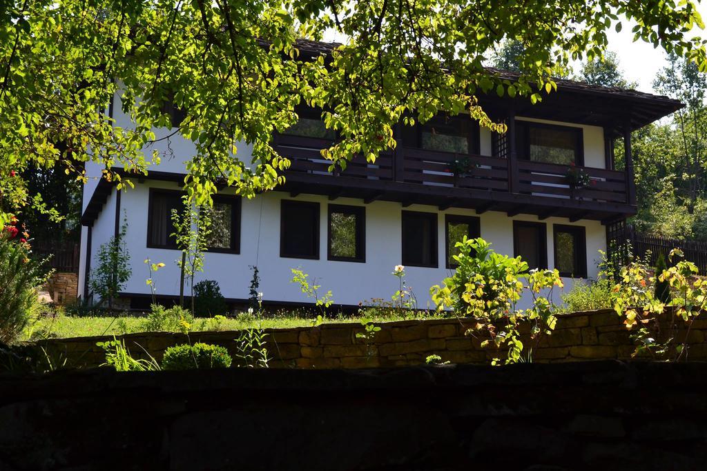 Strannopriemnitsa Guest House Bozhentsi Exteriör bild