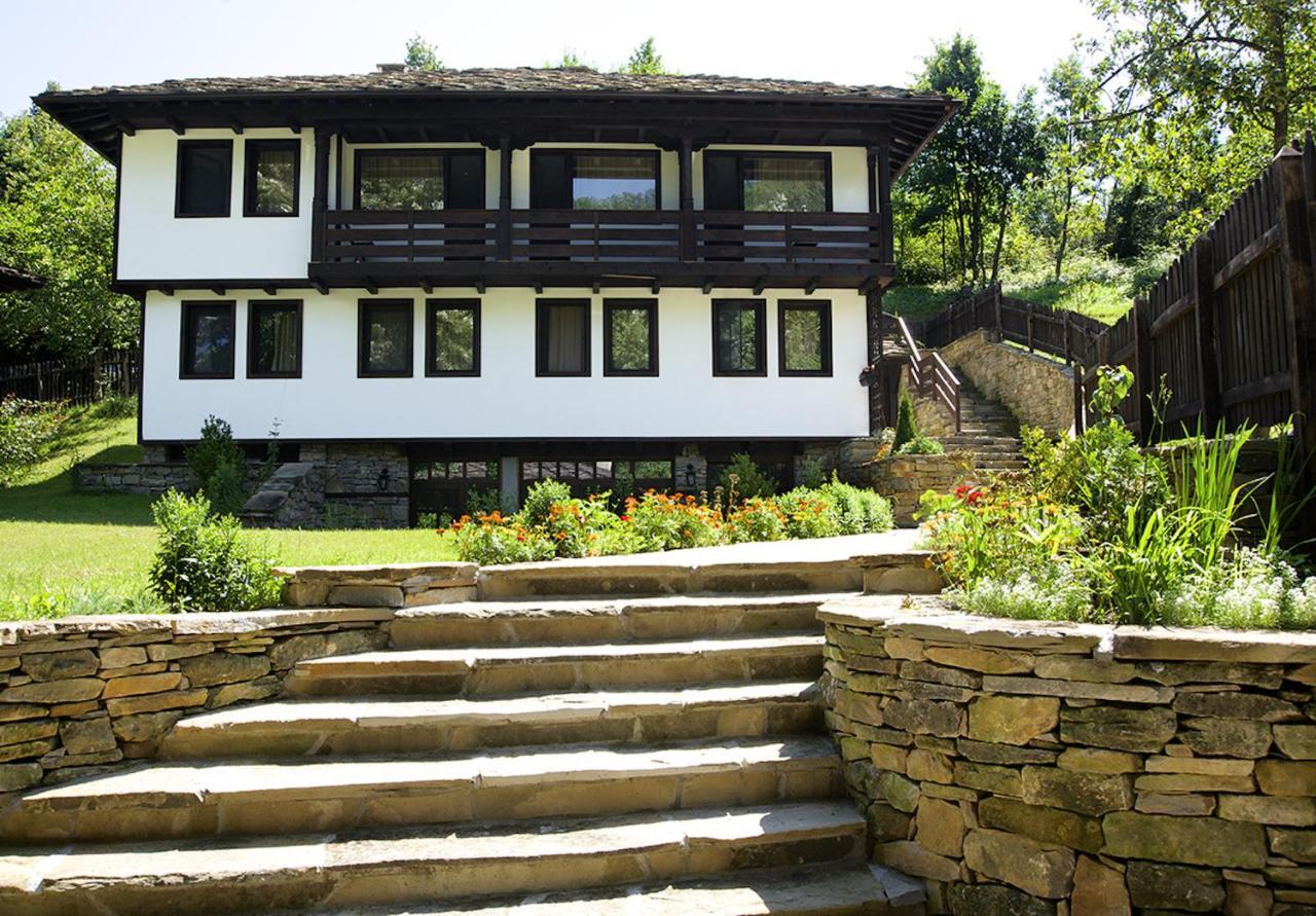 Strannopriemnitsa Guest House Bozhentsi Exteriör bild